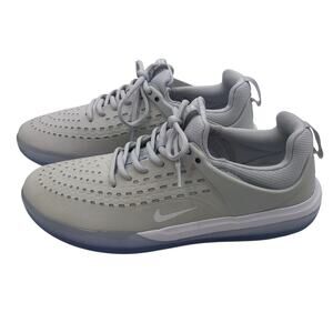 New NIKE SB Zoom NYJAH 3 Skate Shoes M9.5 / W11 Pure Platinum / White NIB